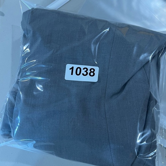 NWT J. Crew Blazer Size 4 Gray 2 Button Single Vent Classic Chic Business Coat - Picture 15 of 15